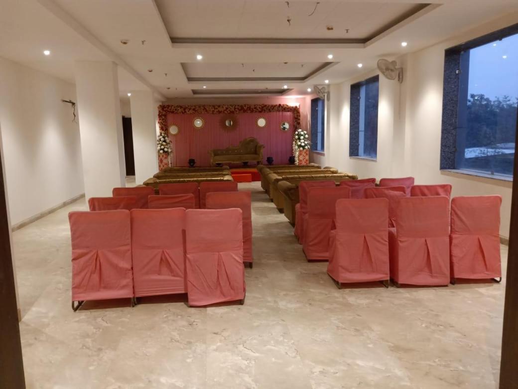 Sourav Park Inn Agra  Bagian luar foto